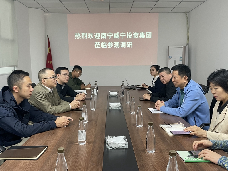 /QJ_930955799832.jpg 與路橋體育座談現場.jpg