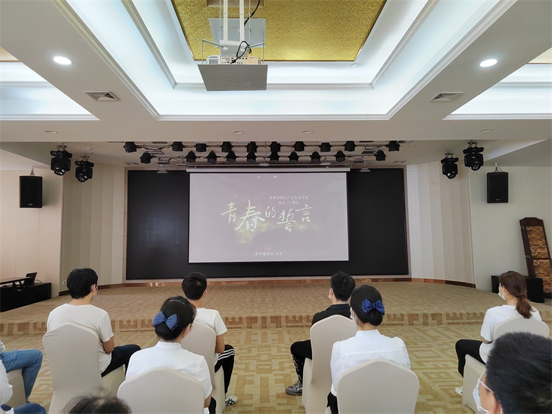 /QJ_240854292535.jpg 觀看《青春誓言》視頻.jpg