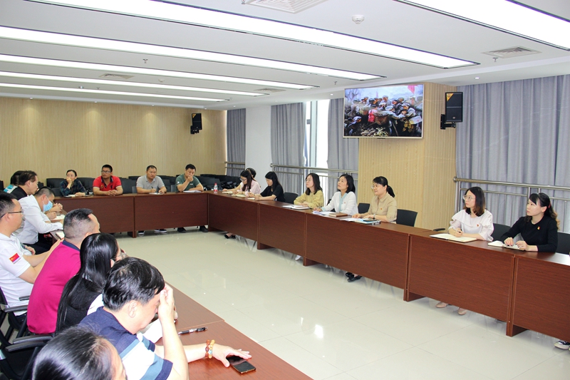 /QJ_913872126108.jpg 威寧市場公司機關黨支部黨員大會分享紅色故事、誦讀烈士家書.jpg