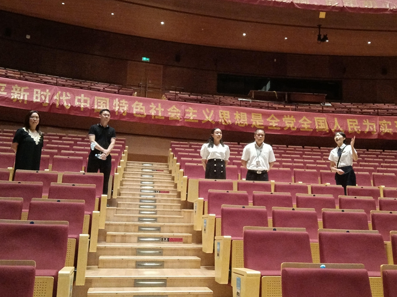 /QJ_734426008501.jpg 考察參觀廣西文化藝術中心.jpg