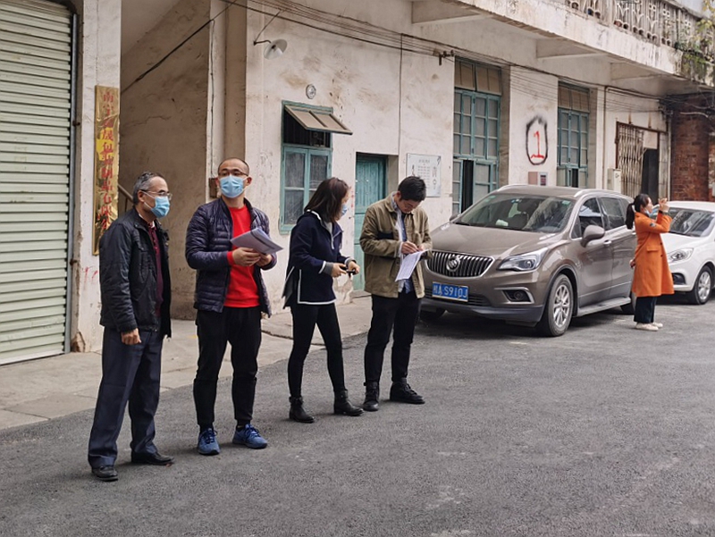 /QJ_175511688194.jpg 實地考察僵尸企業(yè)資產(chǎn).jpg